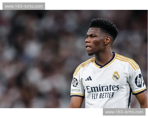 楚阿梅尼防守位置感进步 皇马中场防守屏障更加稳固