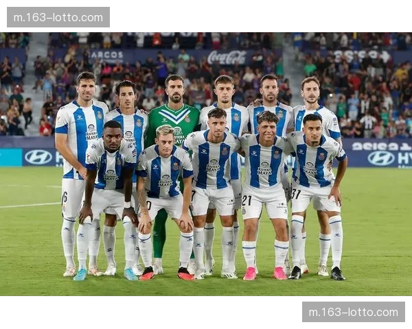 比利亚雷亚尔防线轮换深度 多名后卫伤缺影响战术稳定性 比利亚雷亚尔防线轮换深度 多名后卫伤缺影响战术稳定性