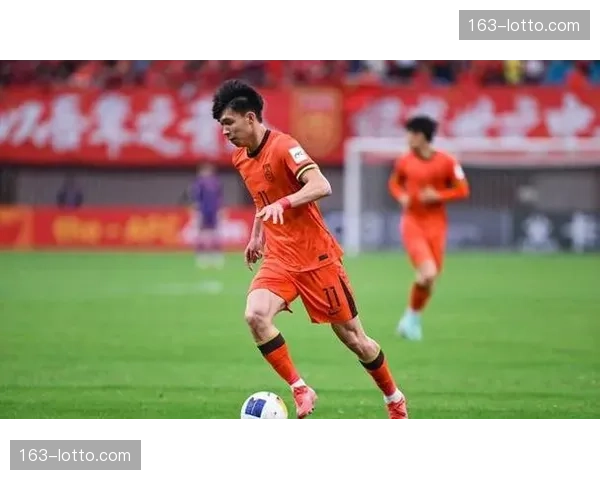 浙江队两胜一平两负积2分 王钰栋表现成少数亮点